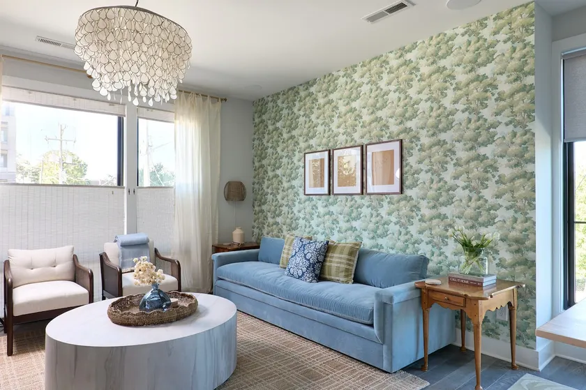 Beautiful New Townhome Steps from Stadium - Image 1
