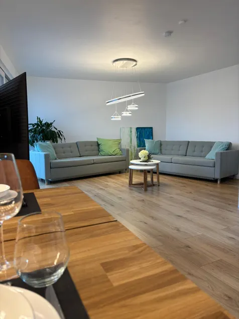 95qm | Garage | Zentrum | SZE Design Apartment - Image 1
