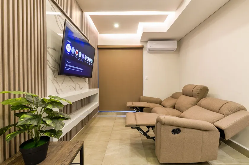 ¡Luxury in Centro! Parking, Gym & Pool - 6 people - Image 1