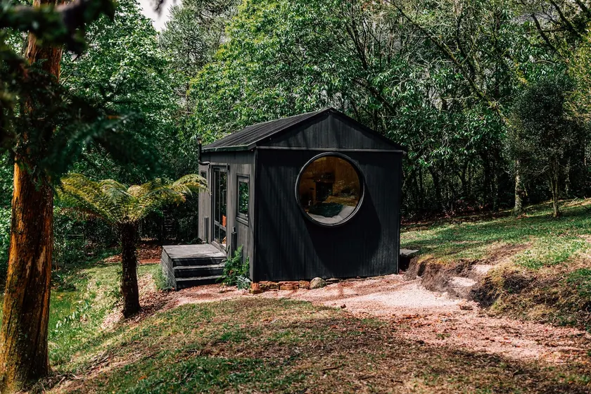 Outdoor Cabin - Nature Getaway - Image 1