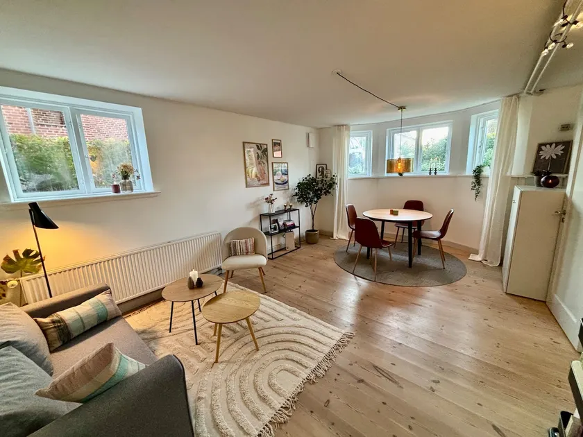2-room apartment in Odense C with free parking - Image 1