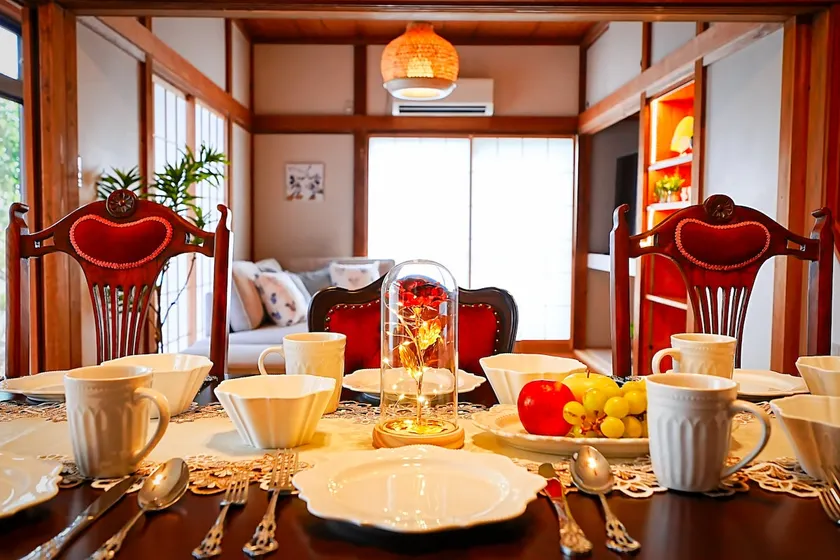 [6-minute walk to the bus stop for Maihama Station and Urayasu Station] 97㎡/3LDK house near Disney | Fully equipped with a playroom - Image 1