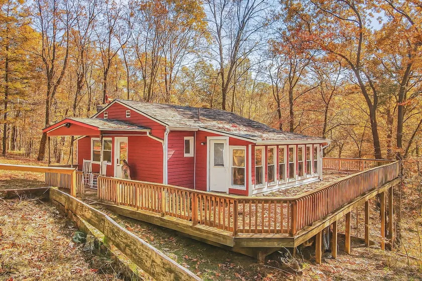 Find Your Perfect Escape at Red Oak Cabin - Image 1
