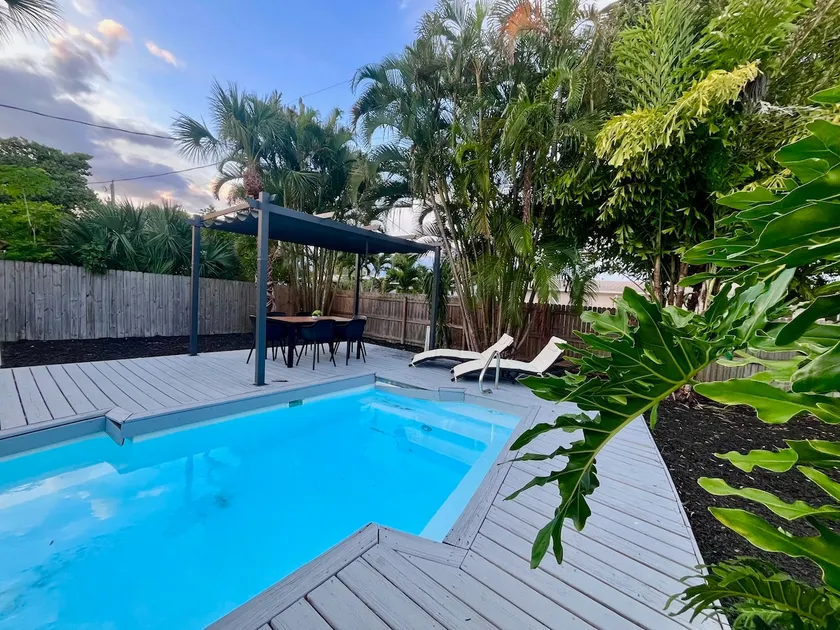 Bikini Bottom Beachside Retreat - 3/2 Whole House - Image 1