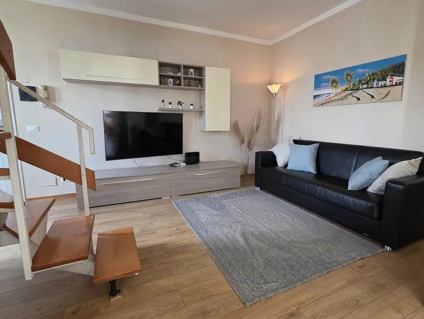 5 Star Apartment in Versilia Near the Sea - Image 1