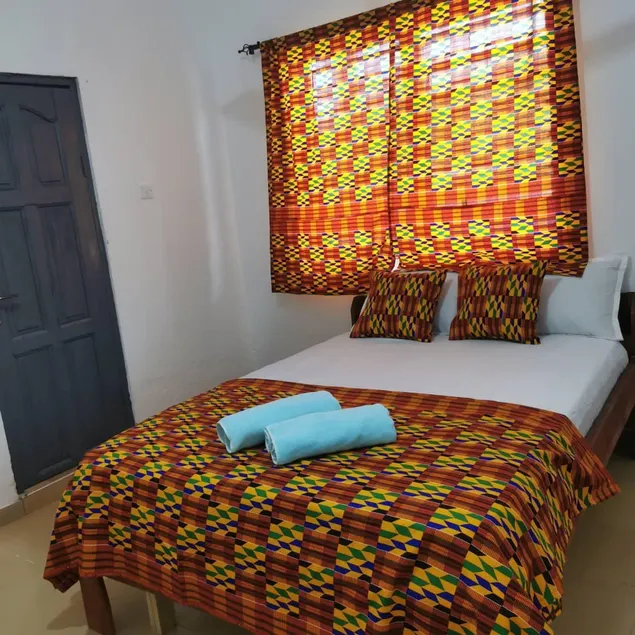 Lad's Beach Apartment - Image 1