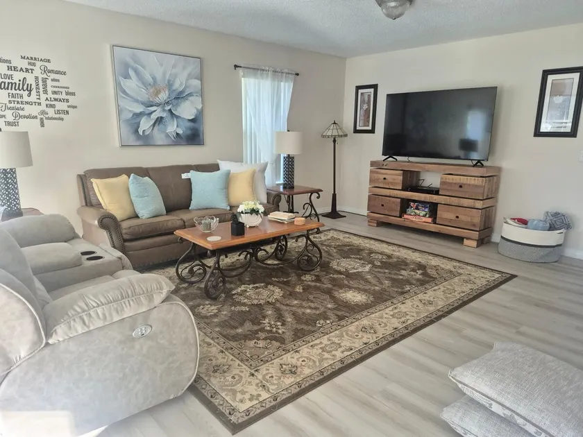Pensacola/close to downtown & beaches - Image 1