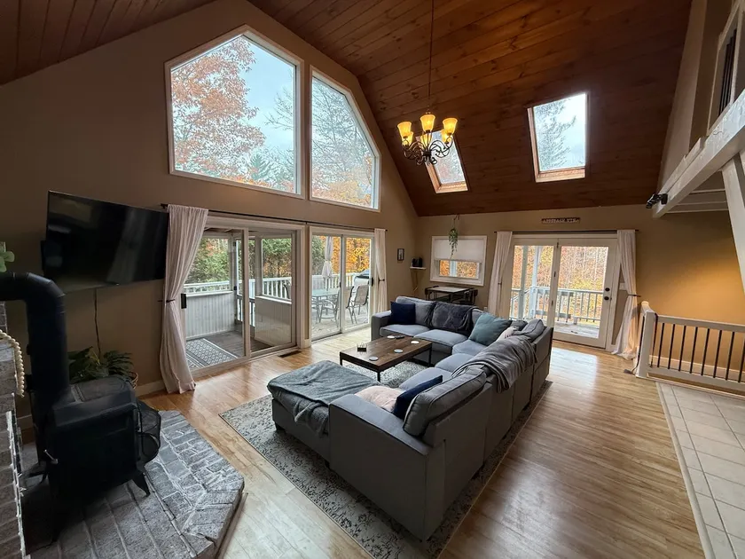 3+bedroom house minutes to Attitash and Storyland - Image 1