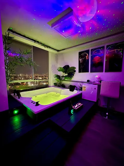 Penthouse Highest Jacuzzi Bogotá Best Skyline View - Image 1