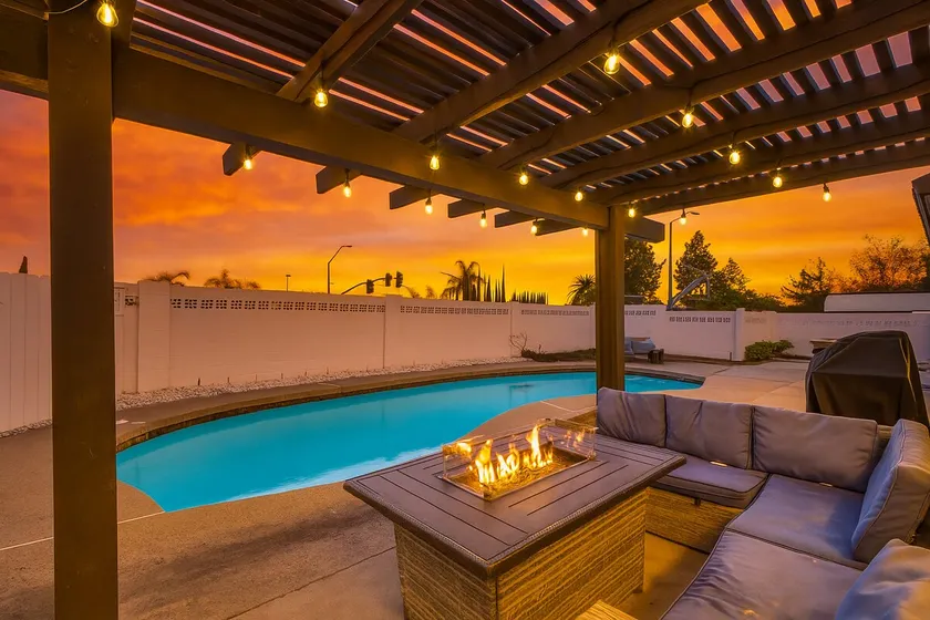 MV Vesuvia - Pool, FirePit, PoolTable, CloseToFwy - Image 1