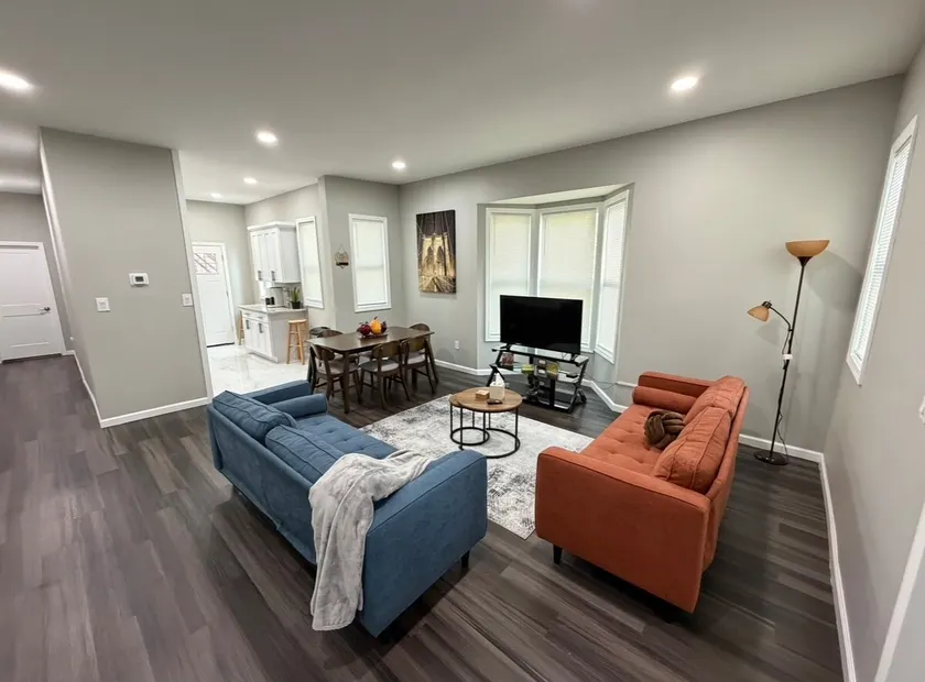Newly Renovated Cozy Home in Downtown Scranton 4BD - Image 1