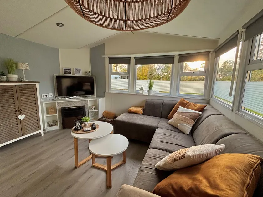 Chalet in Koudum, Friesland - Image 1
