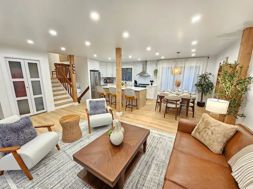 Luxury 4BR near Six Flags & Naval Base - Image 1