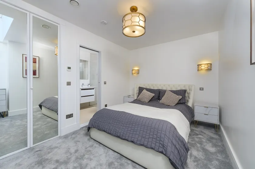 Gorgeous Hampstead Home FAV41 - Image 1