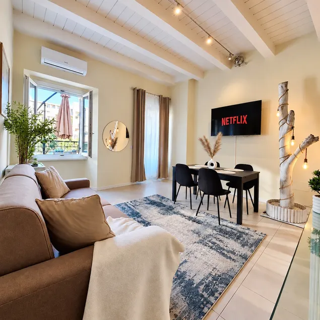 Nido di Rossini: Luxury in the center + Terrace and Garage - Image 1