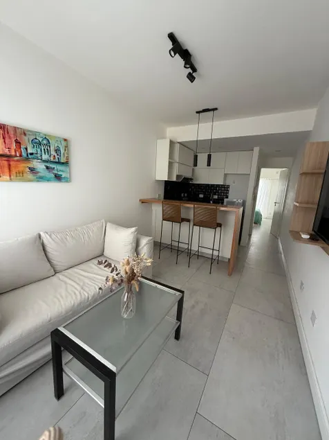 Beautiful apartment in Ramos Mejia - Image 1