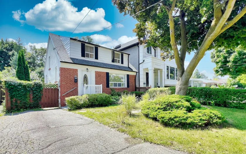 Modern 4BR Home • Walk to subway • Superhost - Image 1