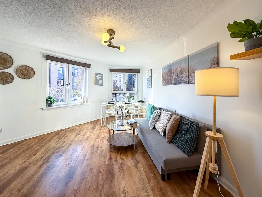 Wonderfull stays new property near Glasgow 2 bedrooms - Image 1