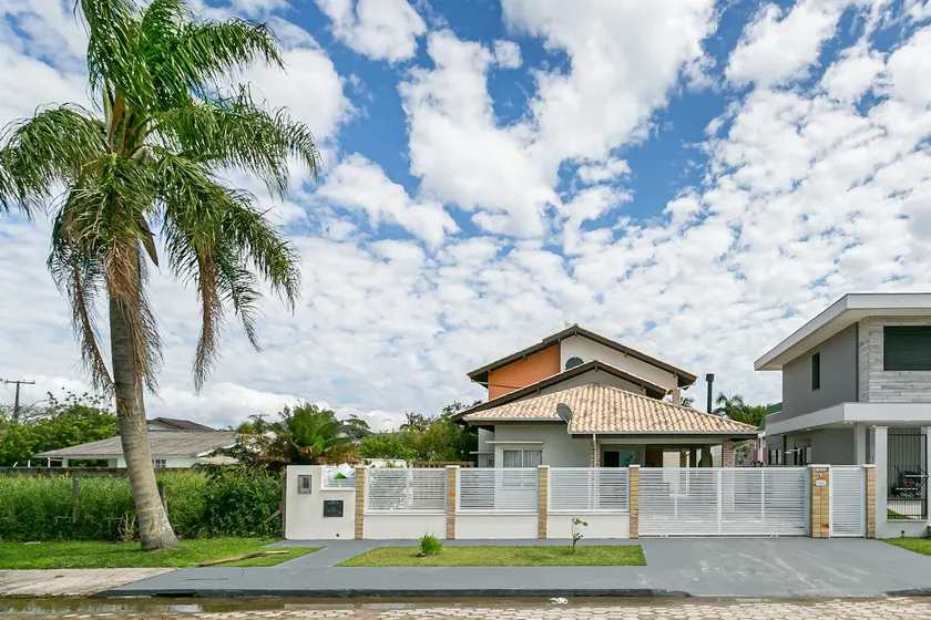 Daniela Beach House – Just 200 m from the Beach - Image 1