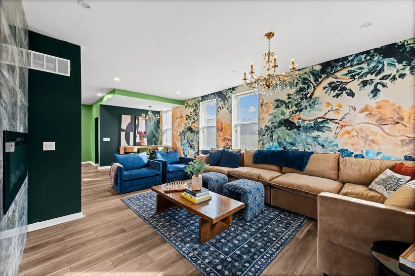 Spacious Group Oasis-Fire, Hottub, Games! Near DT! - Image 1