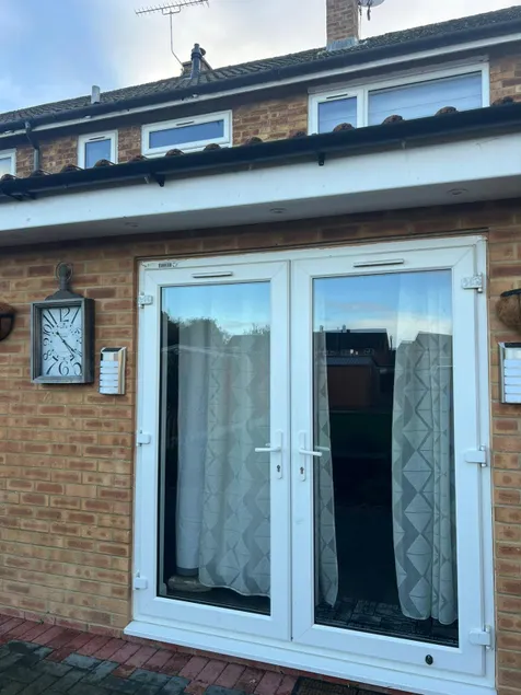 Charming Aldershot Home - Free Parking - Image 1