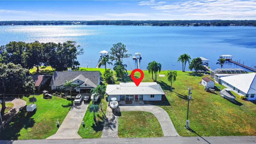 The Dolphin house on Lake Sebring - Image 1