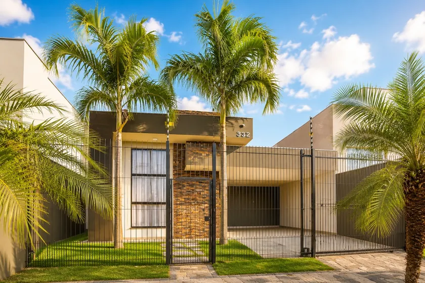 Casa Munich Maringa with Pool and Air Conditioning - Image 1