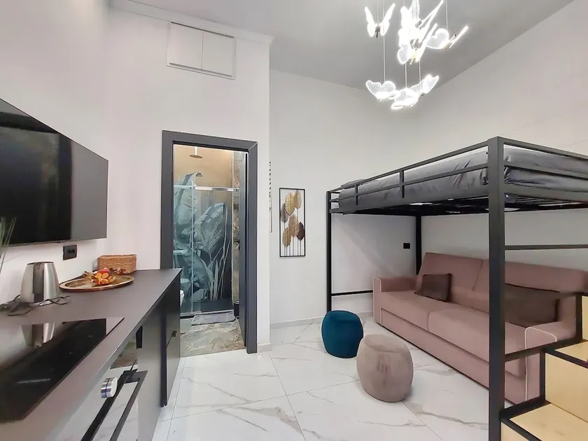 Trevi Fountain Home - Image 1