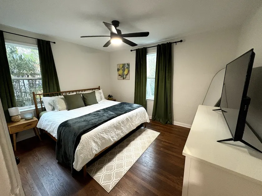 Lemon & Levi's Lodge - Image 1