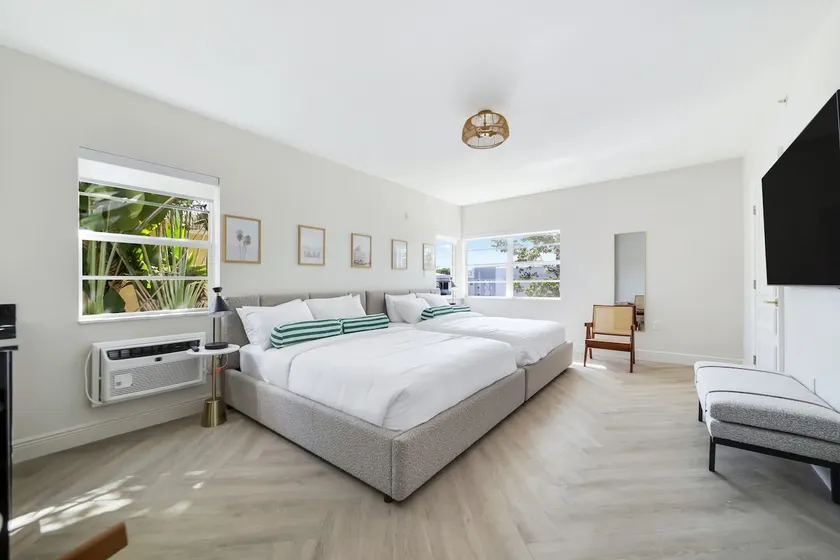 At Mine - Poolside Double Suite • Miami Beach - Image 1