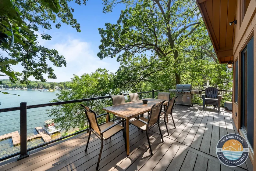 Lakefront Retreat with Dock, BBQ and Lake Access - Image 1