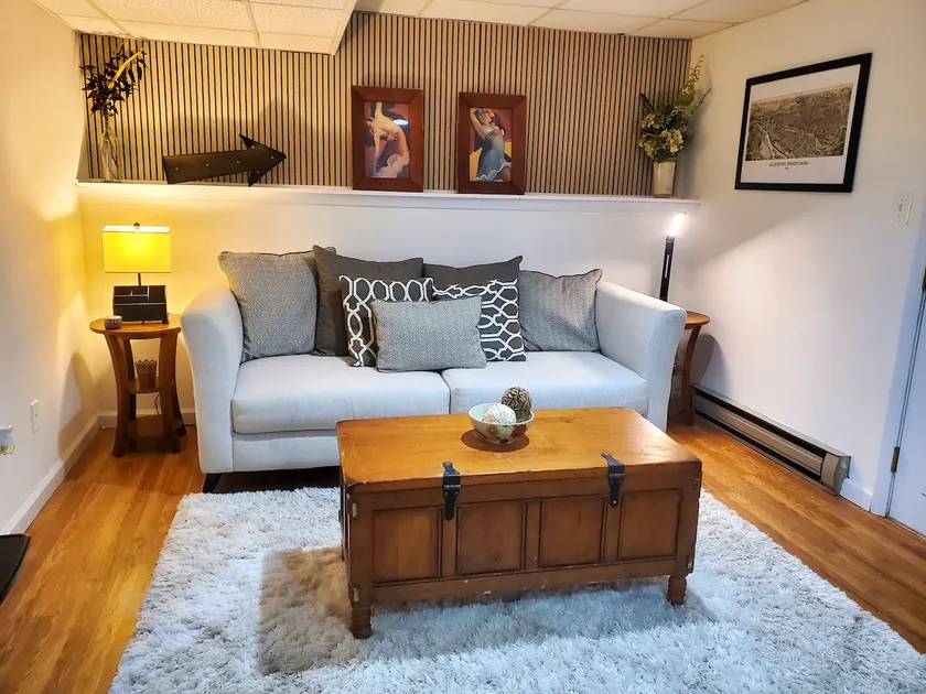 Allentown Center Suite with a view! - Image 1