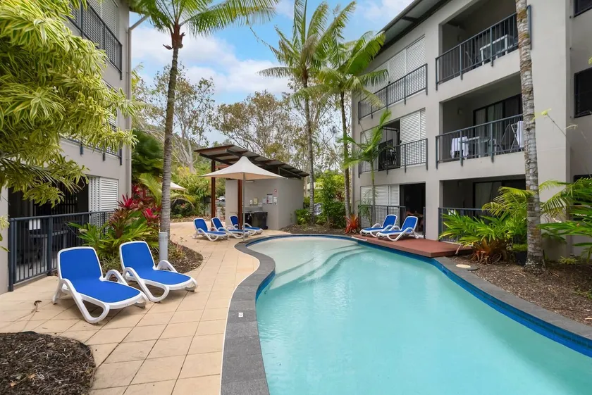 Poolside Dreams - Dual Key Near Beach & Dining - Image 1