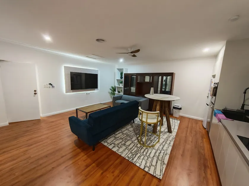 Modern 1Bd 1Bath Unit Near Airport & Penrith - Image 1