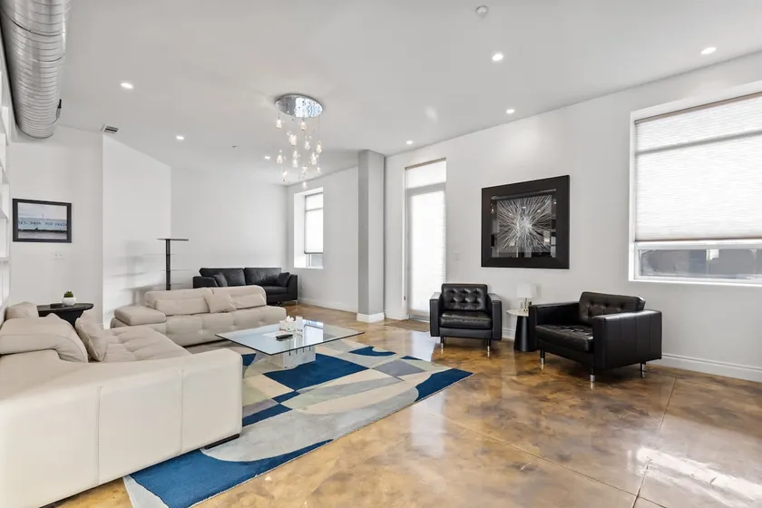 The Aristocrat - 3800 sqft Denver Loft w/HUGE Pat - Image 1