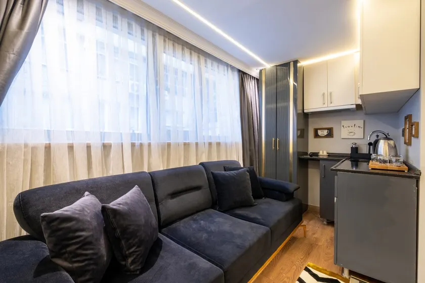 Our property 202, which is adjacent to Beşiktaş Çırağan Palace - Image 1