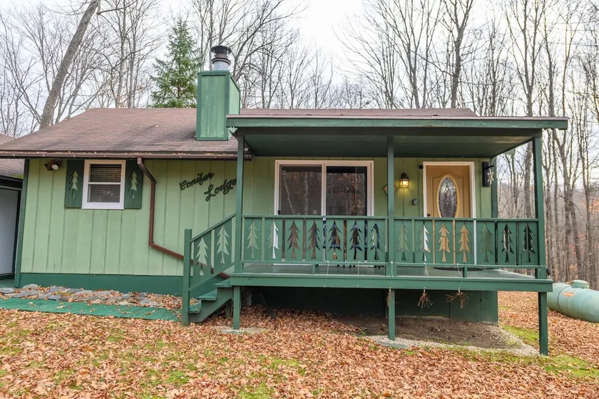 Conifer Lodge - Image 1