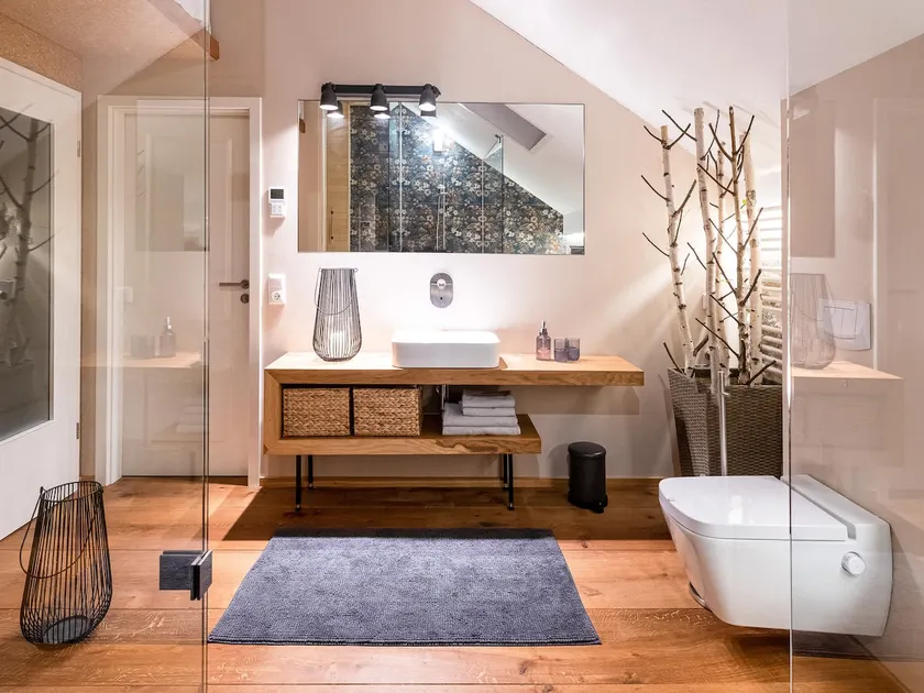 Elegant apartment: sauna, hot tub and fireplace - Image 1