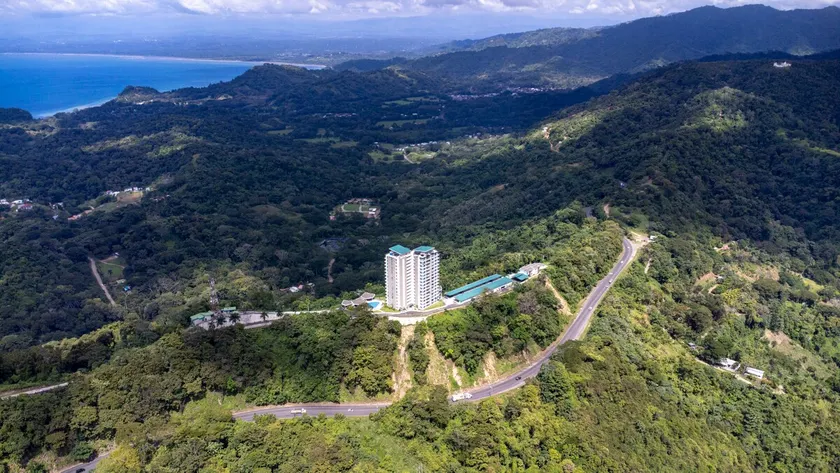 Apt with ocean view, private terrace, common pool - Image 1