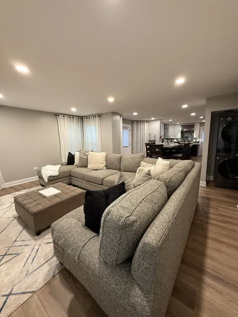 Luxe Home with Michelin Star Kitchen & King Beds - Image 1