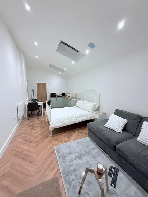 Cosy Corner Cheadle - Image 1