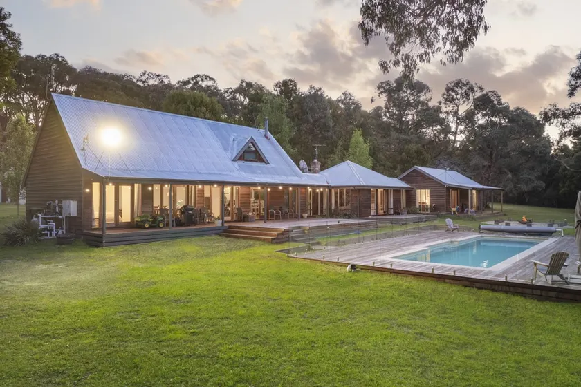 Otways Family Oasis on 29 Acres with Pool & Trails - Image 1