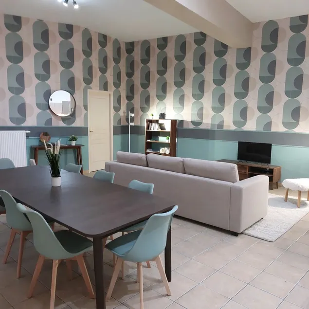 Renovated accommodation opposite Château, 105 m², 7 guests - Image 1