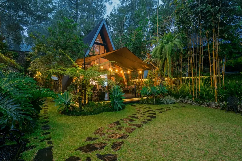 Pawon Cabin @ Intragama Villa | Puncak Cisarua - Image 1