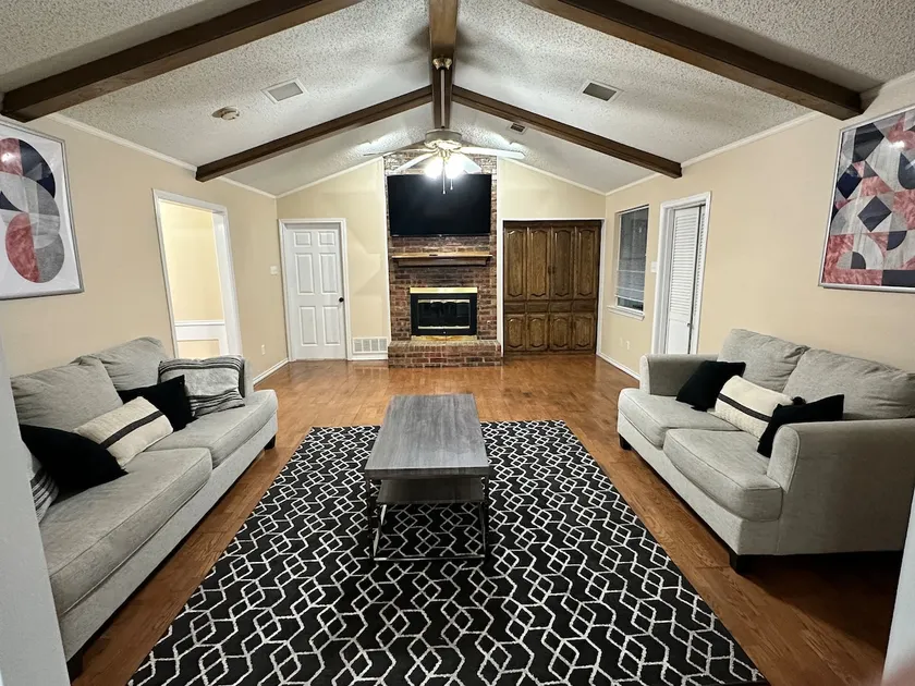 NEW Grand Escape For Large Families and Groups - Image 1