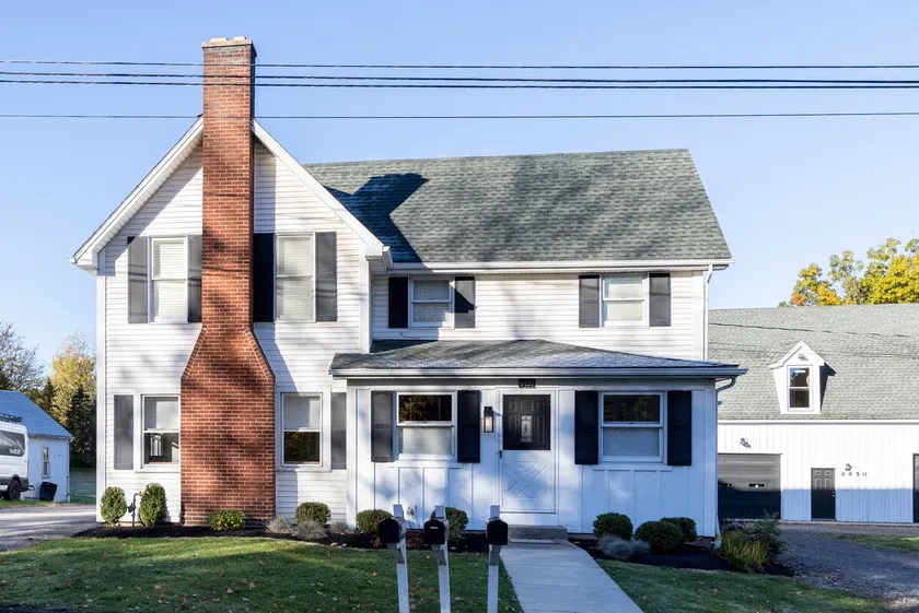 Charming Modern Farmhouse Lower Loft - Image 1