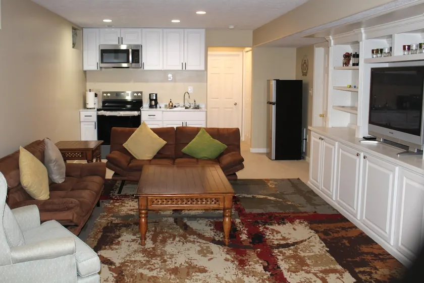Spacious 1 Bed Basement Apt Near Quantico/Stafford - Image 1