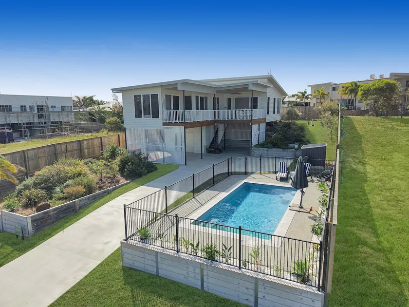Solas Sands | Private Pool | Walk to Beach - Image 1