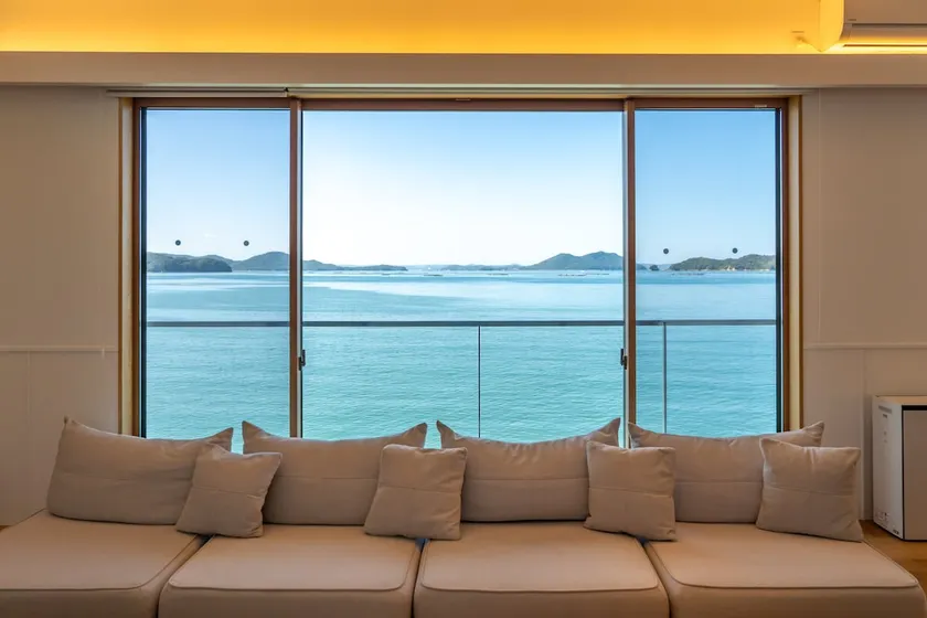 [Newly built and opened in October 2025] Private sauna overlooking the sea & a whole villa for rent to enjoy BBQ - Image 1