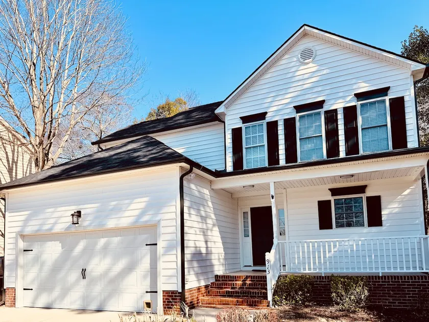 Comfortable / Modern Wake Forest Home • Prime Area - Image 1